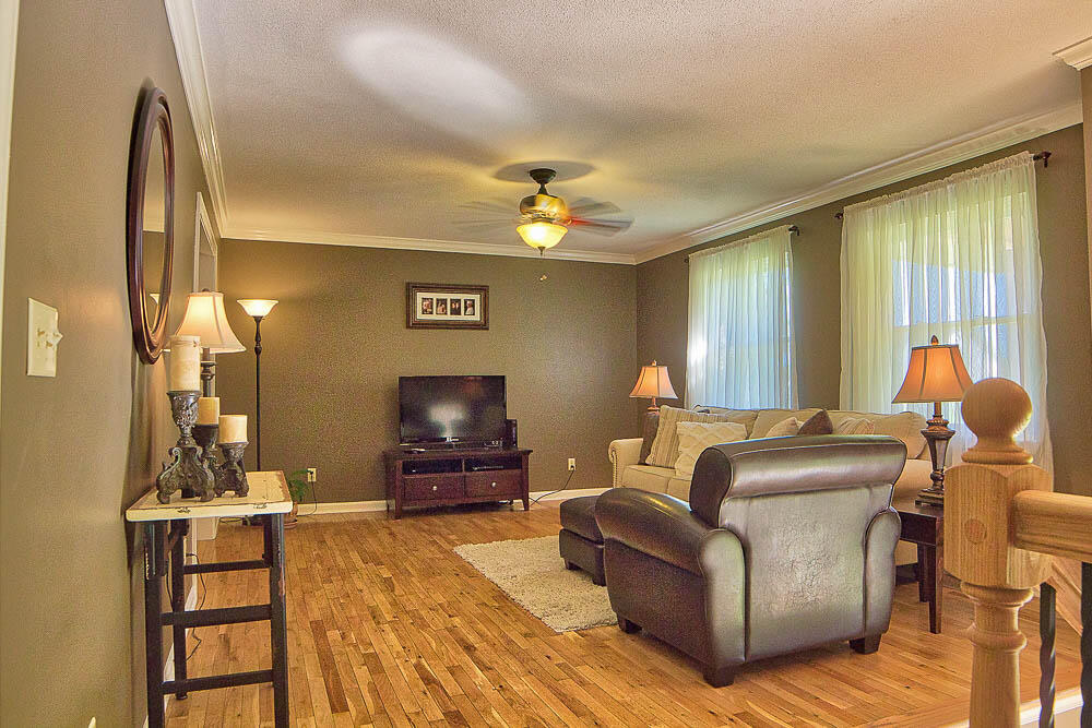 10429 Sims-Harris Road Ooltewah, TN 37363 - Photo 6 of 26 living 3