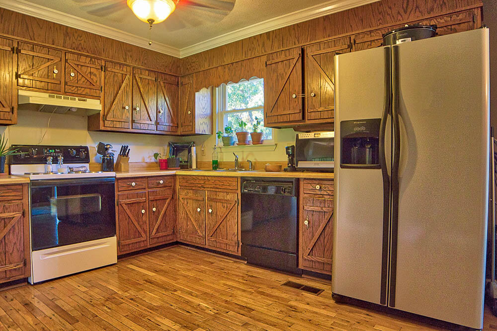 10429 Sims-Harris Road Ooltewah, TN 37363 - Photo 10 of 26 kitchen 3