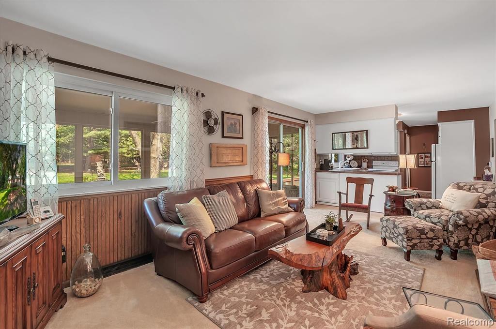 2081 Byron Road Howell, MI 48855 - Photo 6 of 41 Gallery Image 6