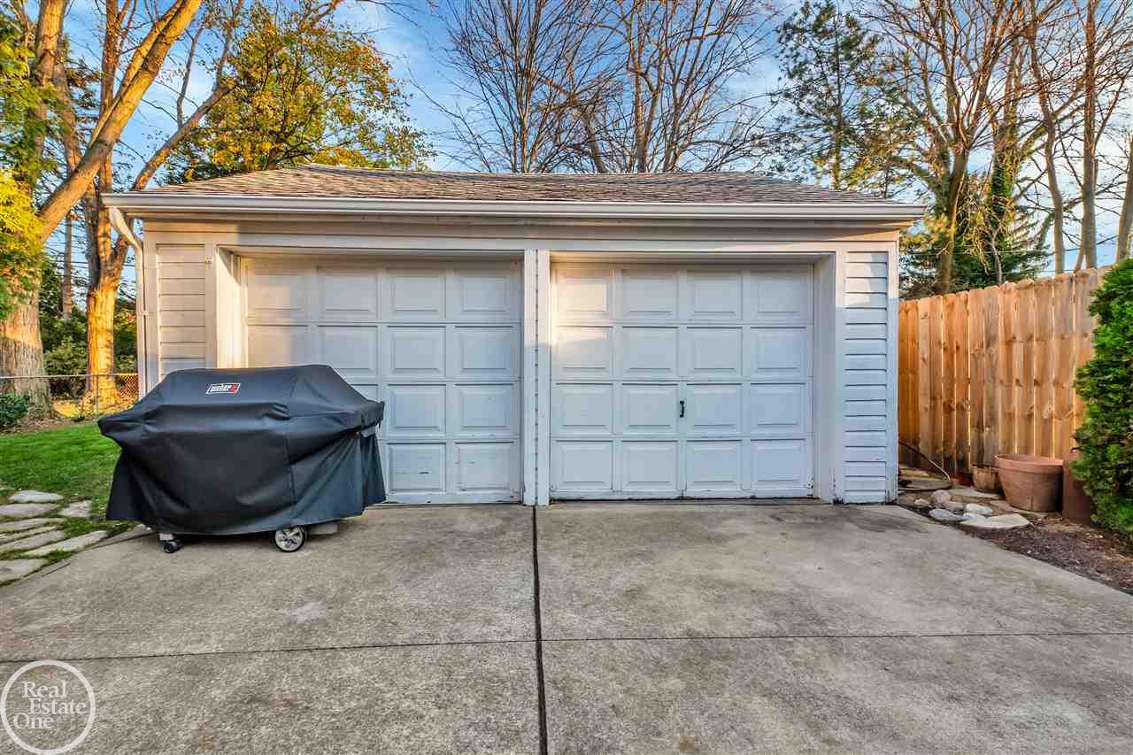 256 Ridgemont Road Grosse Pointe Farms, MI 48236 - Photo 23 of 30