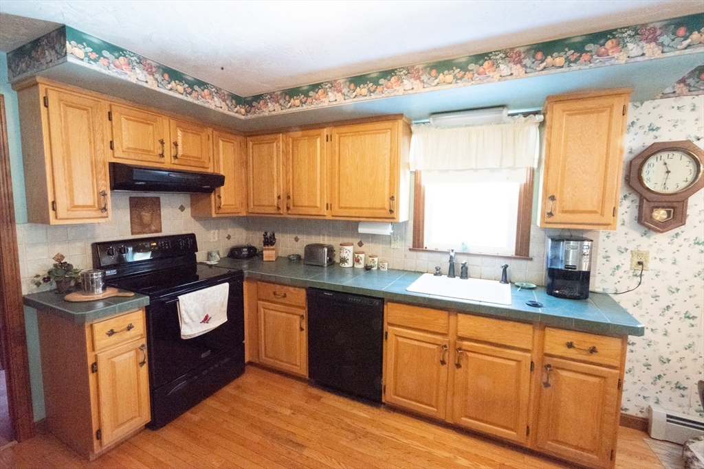 4 Koski Way Townsend, MA 01469 - Photo 12 of 39