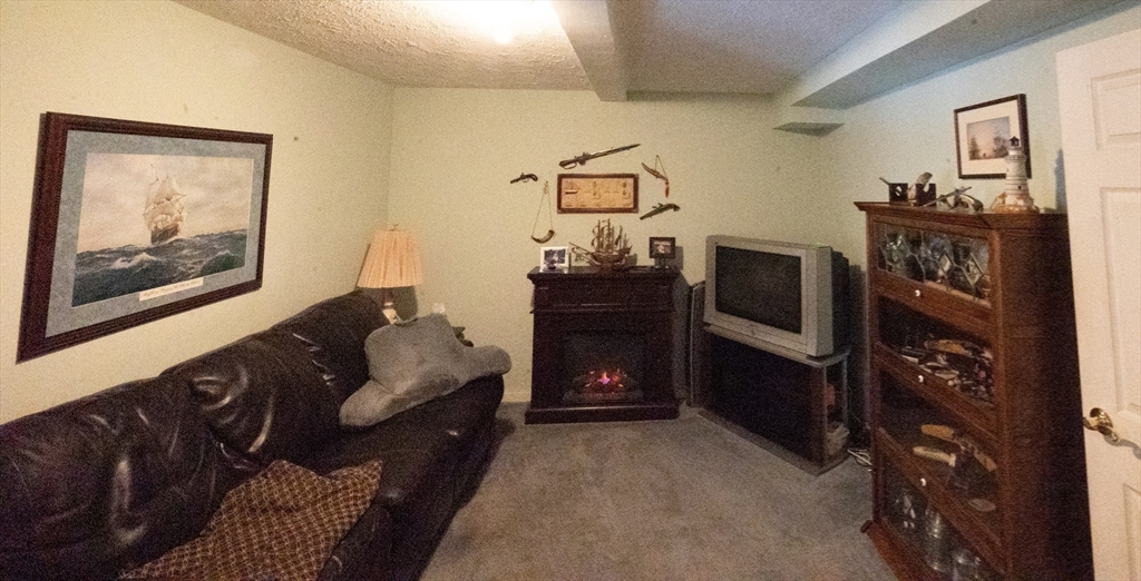 4 Koski Way Townsend, MA 01469 - Photo 26 of 39