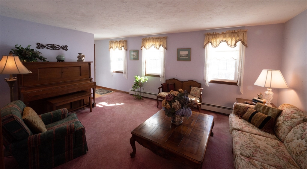 4 Koski Way Townsend, MA 01469 - Photo 5 of 39