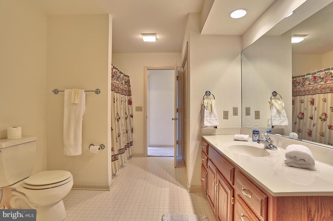 230 Browning Road Lancaster, PA 17602 - Photo 16 of 38 Gallery Image 16