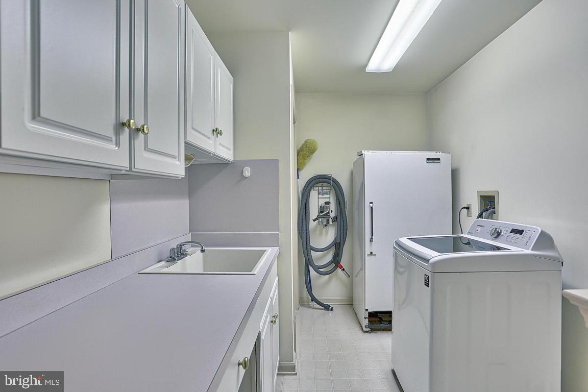 230 Browning Road Lancaster, PA 17602 - Photo 21 of 38 Gallery Image 21