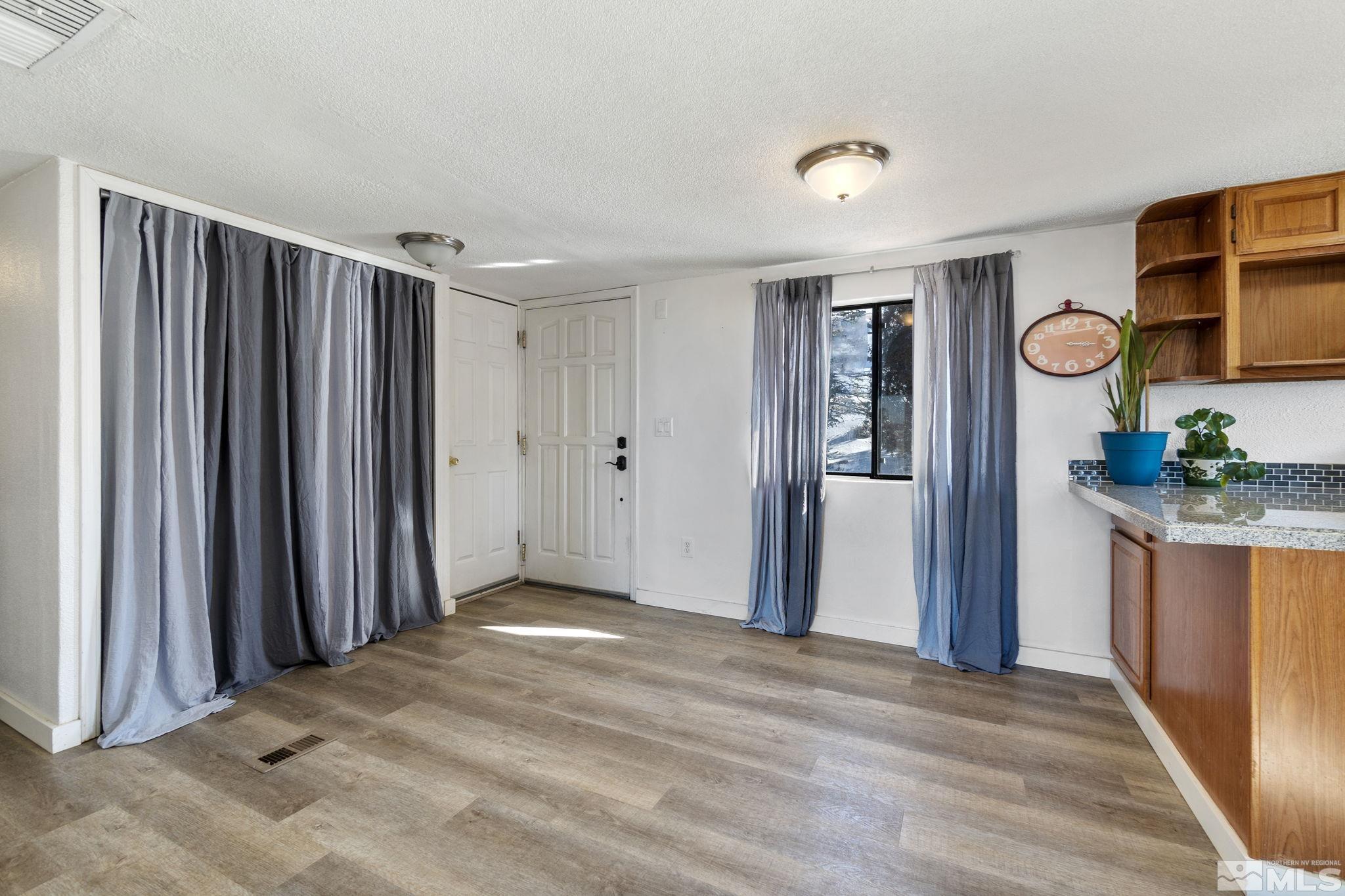 1715 Sagehen Lane Reno, NV 89506 - Photo 7 of 32 Photo 7