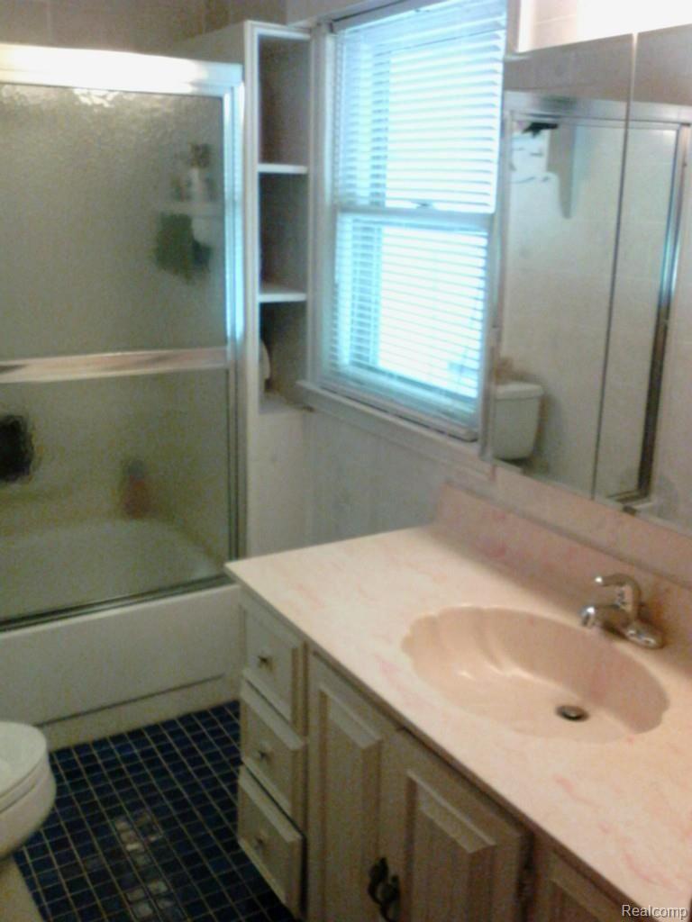 27900 Sibley Road Romulus, MI 48174 - Photo 26 of 27 get-attachment.jpg