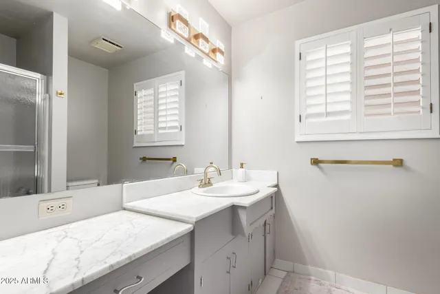 $16,000 | 6526 North 37th Street, Phoenix, AZ 85018