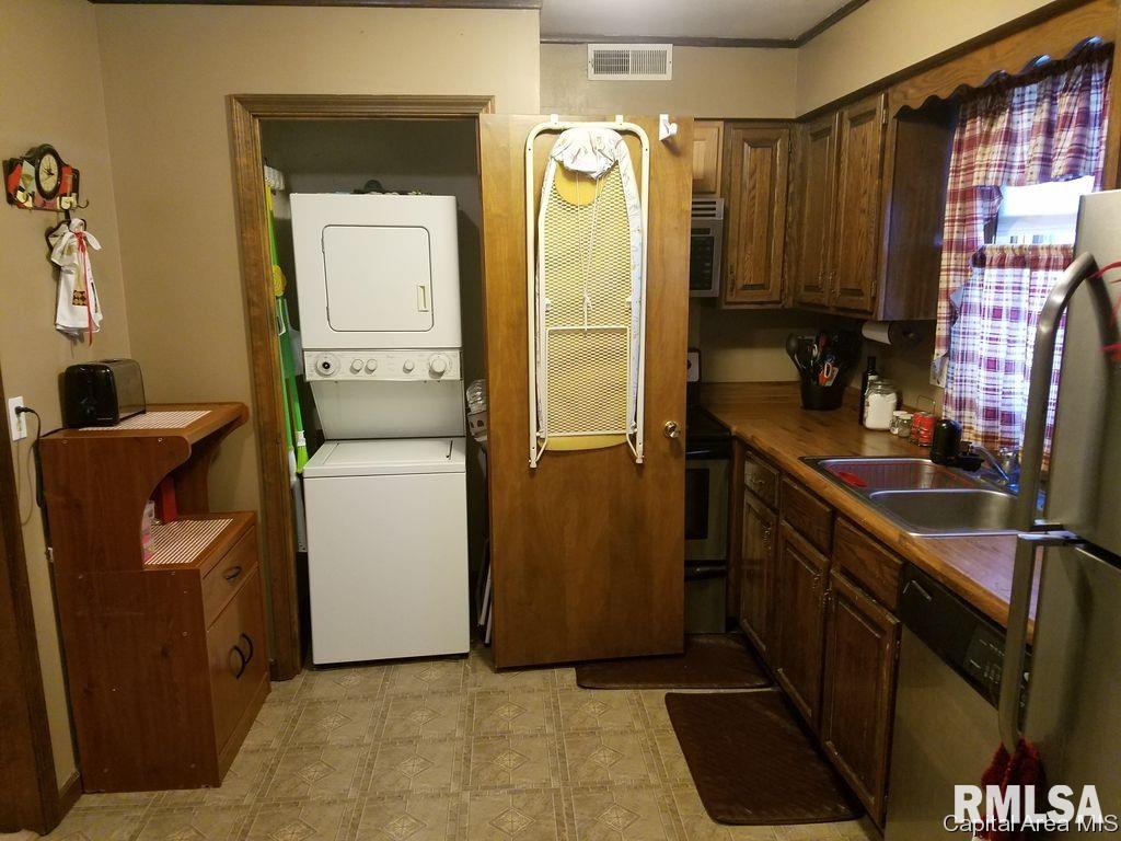 3006 Taylor 47 Springfield, IL 62703 - Photo 7 of 13 Gallery Image 7