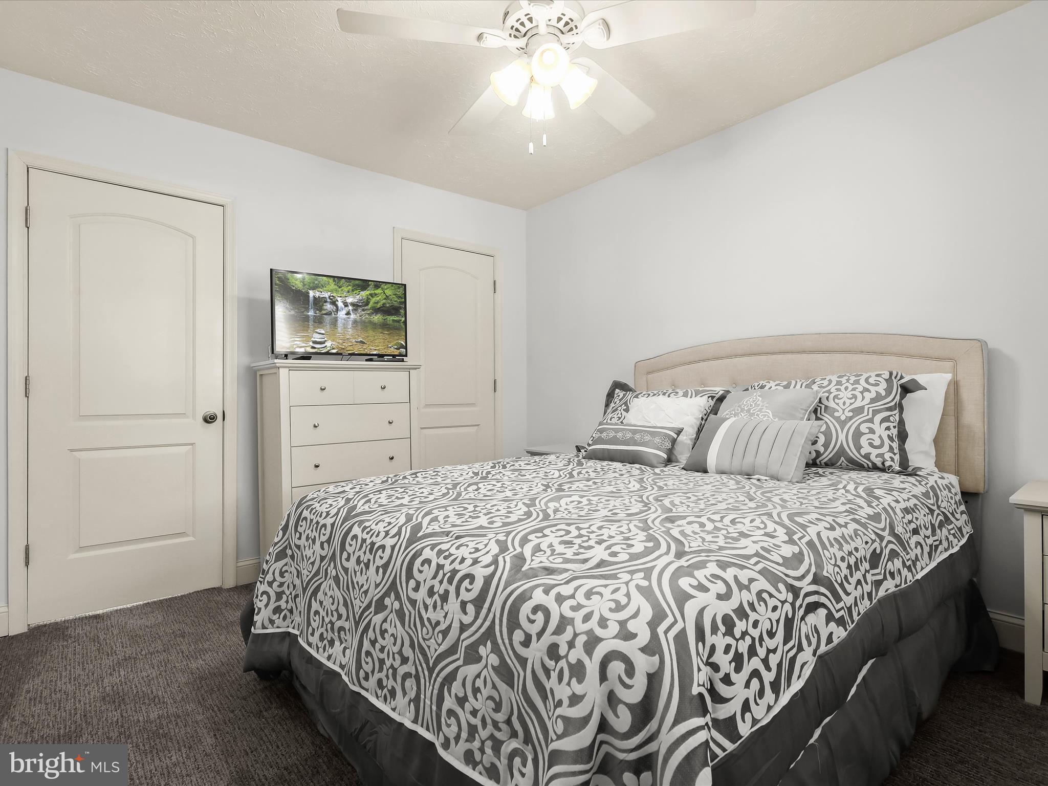 206 Magothy Bridge Road Pasadena, MD 21122 - Photo 22 of 41 Bedroom