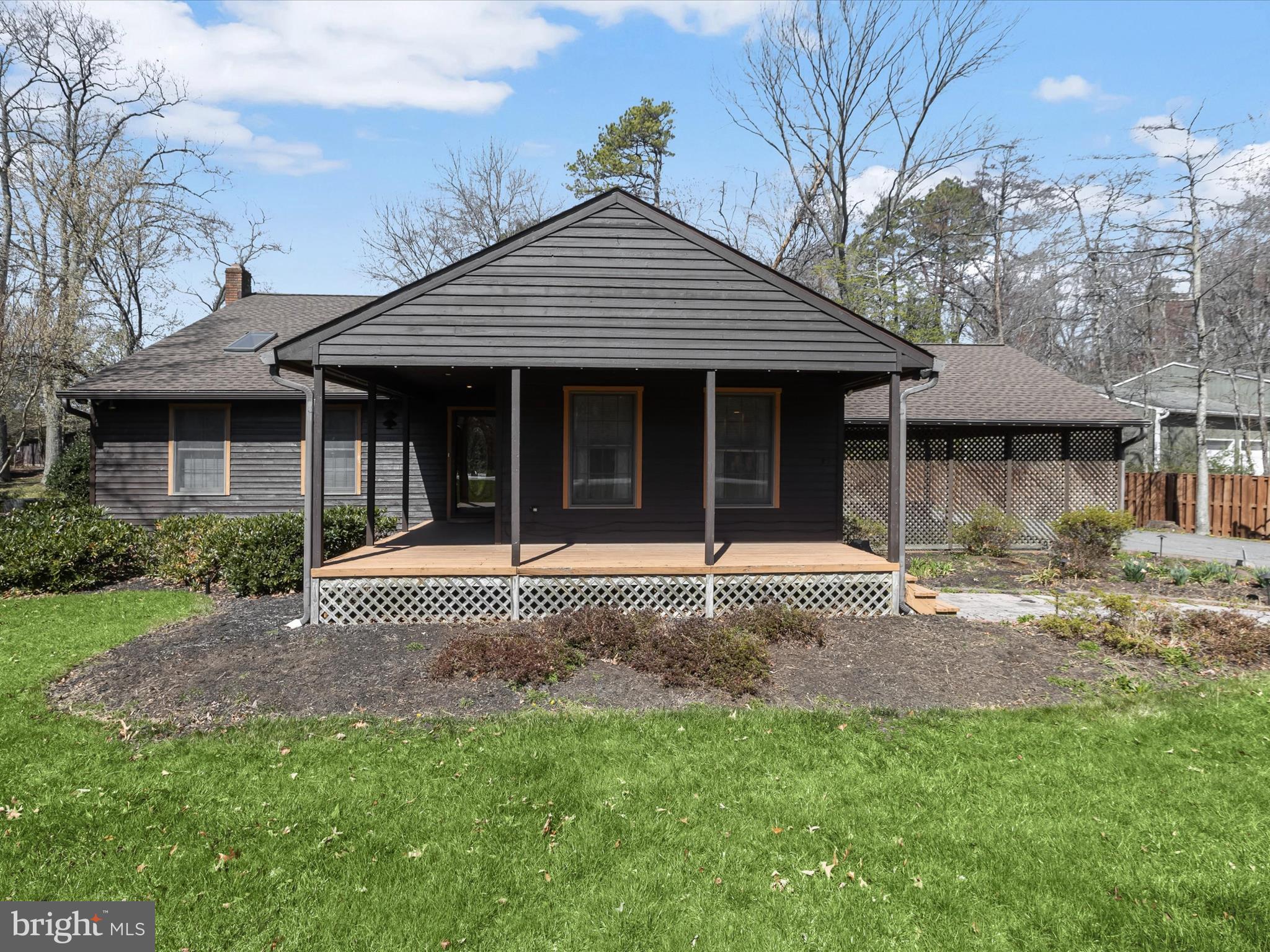 206 Magothy Bridge Road Pasadena, MD 21122 - Photo 35 of 41 Front Exterior