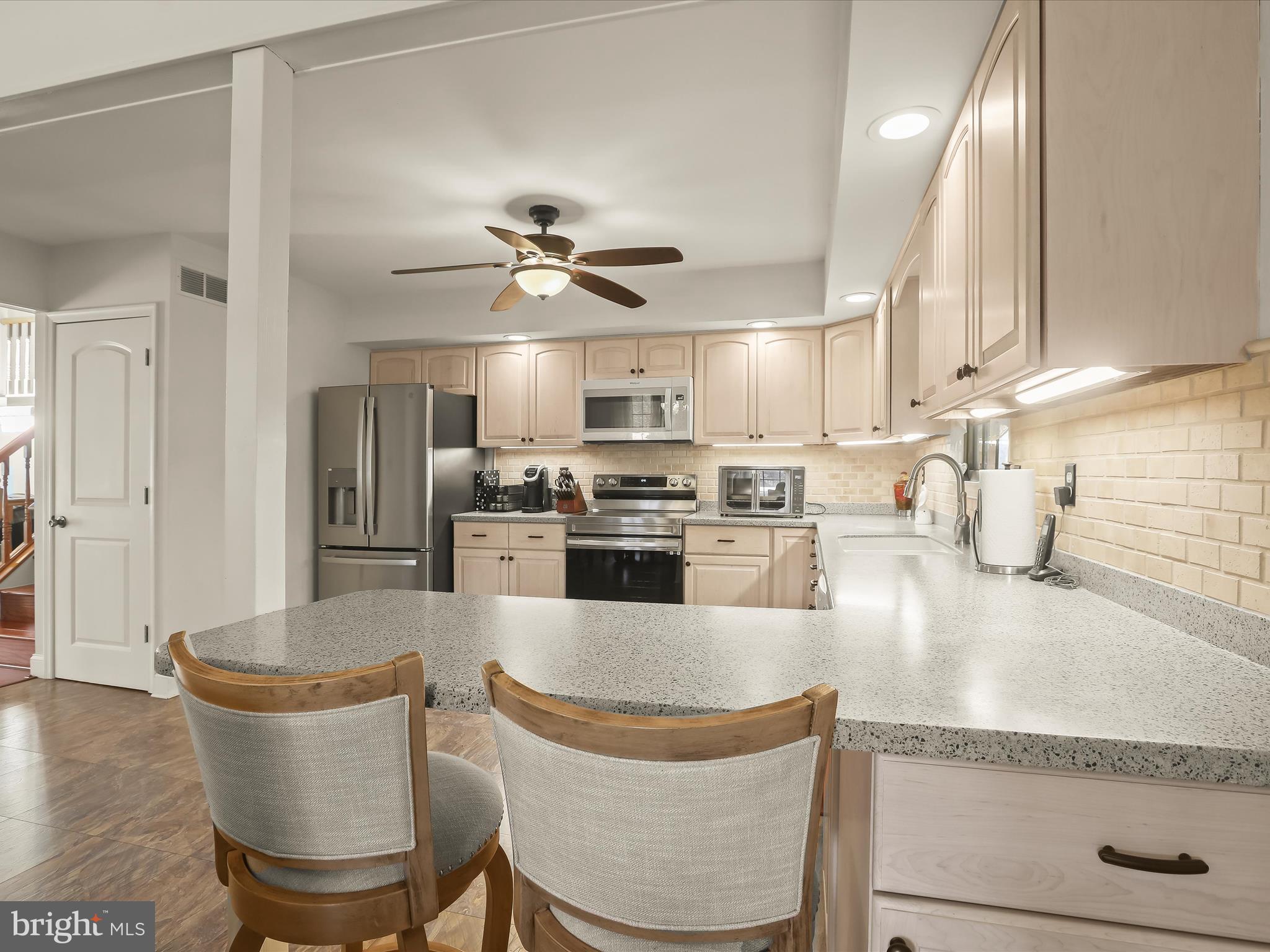 206 Magothy Bridge Road Pasadena, MD 21122 - Photo 6 of 41 Kitchen