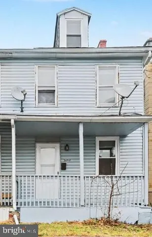 a view of a house with kitchen