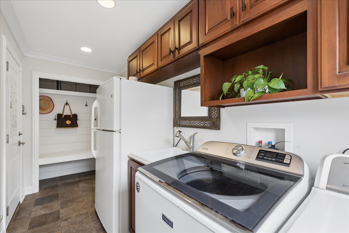 334 East Winchester Road Libertyville, IL 60048 - Photo 12 of 40