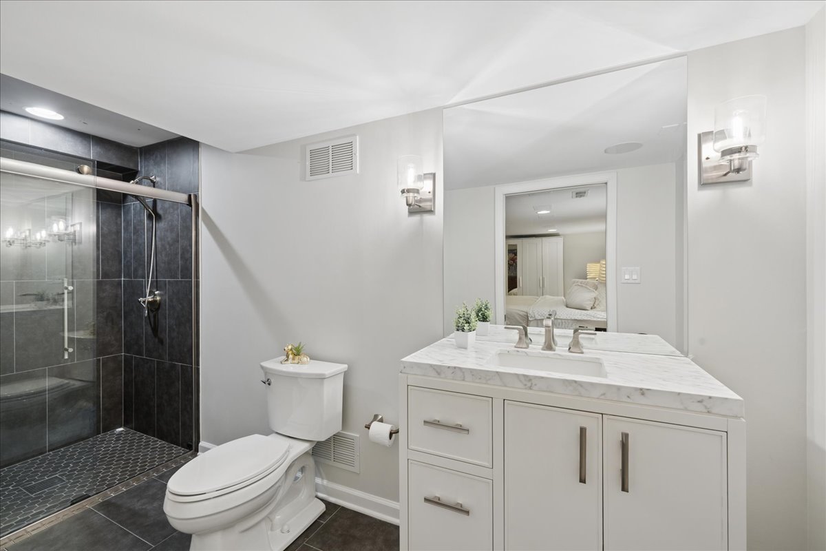 334 East Winchester Road Libertyville, IL 60048 - Photo 26 of 40