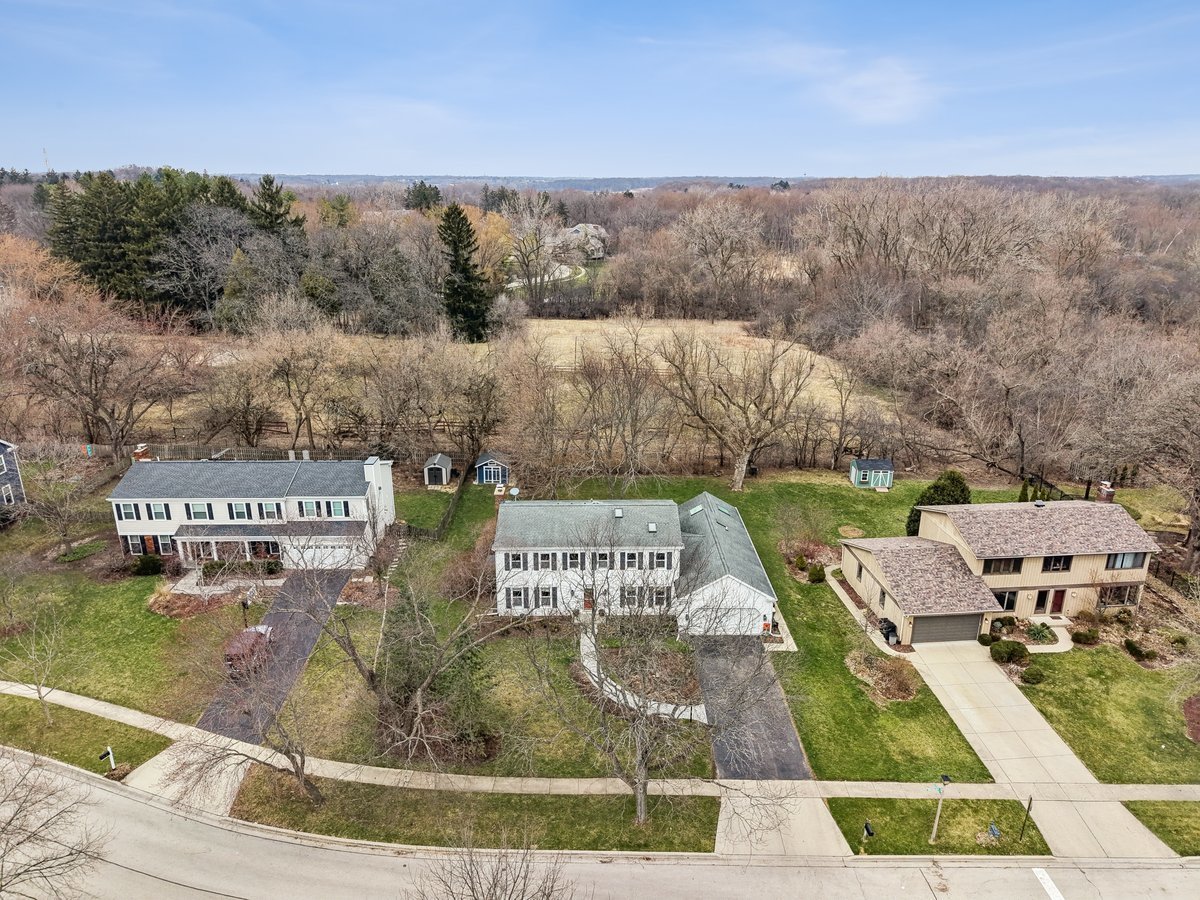 334 East Winchester Road Libertyville, IL 60048 - Photo 31 of 40