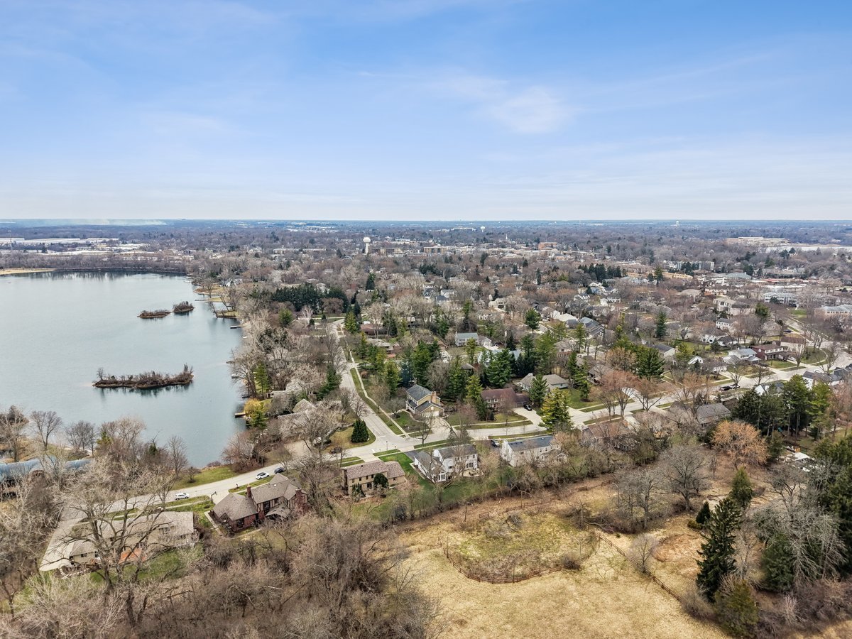 334 East Winchester Road Libertyville, IL 60048 - Photo 32 of 40