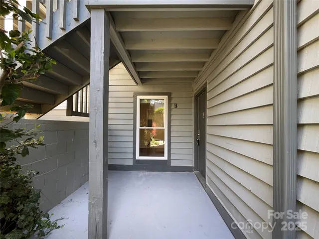 $200,000 | 4936 Sardis Road, Unit B, Charlotte, NC 28270