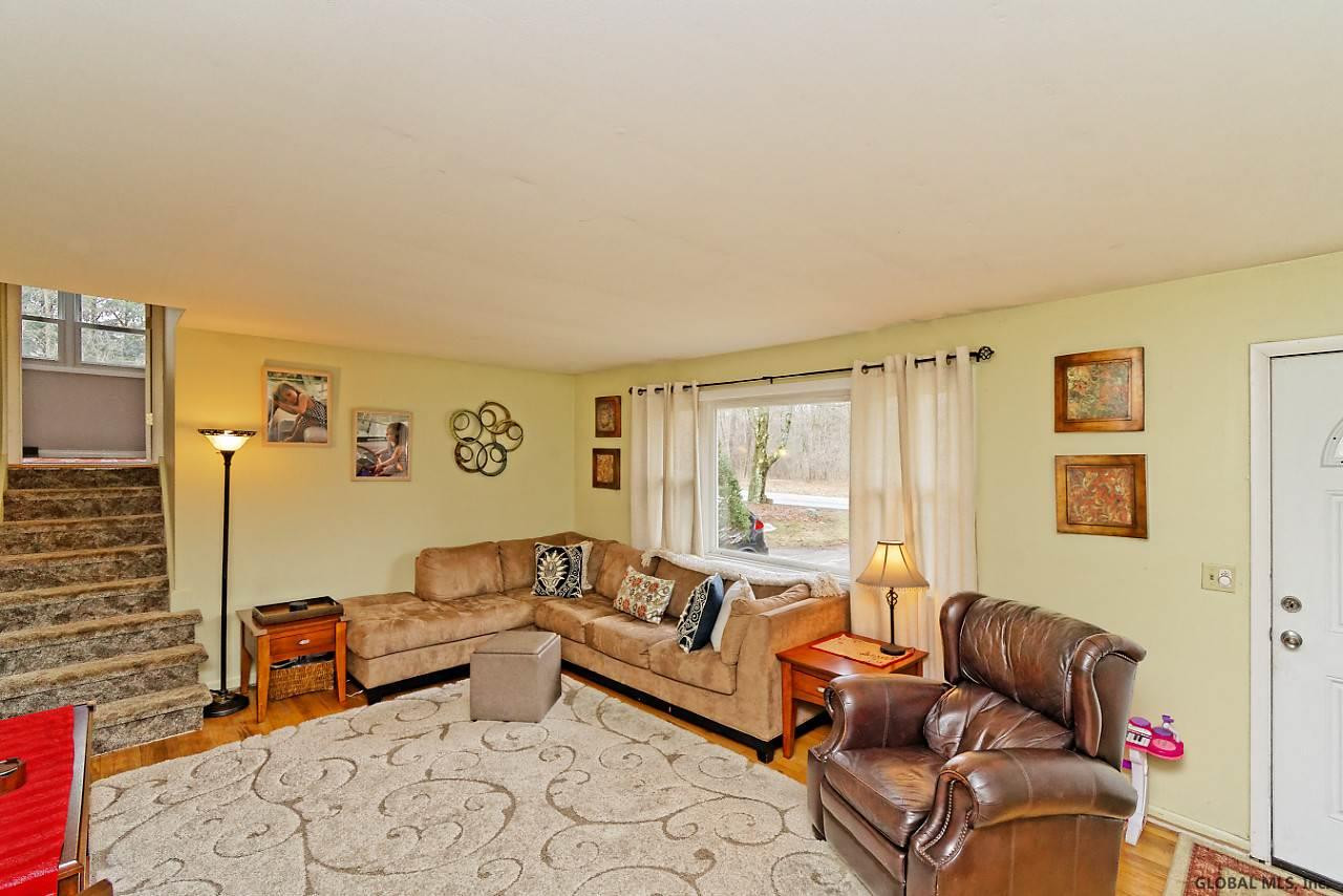 238 Old Post Road Malta, NY 12020 - Photo 5 of 31 Photo 5