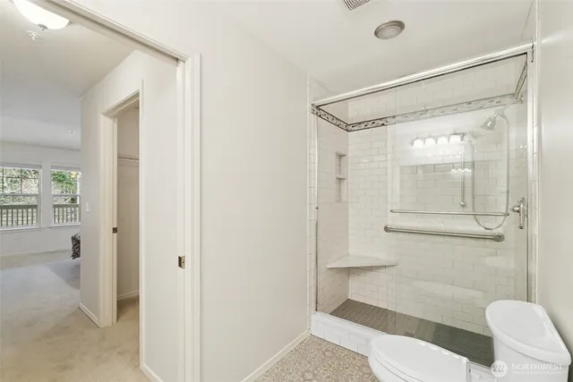 $399,000 | 4133 224th Lane Southeast, Unit 302, Issaquah, WA 98029