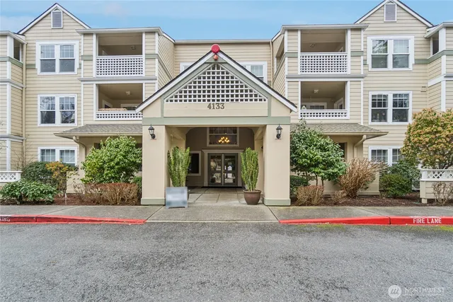 $399,000 | 4133 224th Lane Southeast, Unit 302, Issaquah, WA 98029
