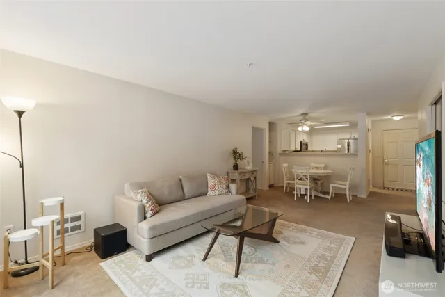 $399,000 | 4133 224th Lane Southeast, Unit 302, Issaquah, WA 98029