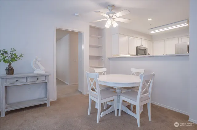 $399,000 | 4133 224th Lane Southeast, Unit 302, Issaquah, WA 98029