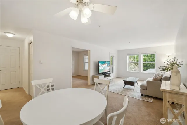 $399,000 | 4133 224th Lane Southeast, Unit 302, Issaquah, WA 98029