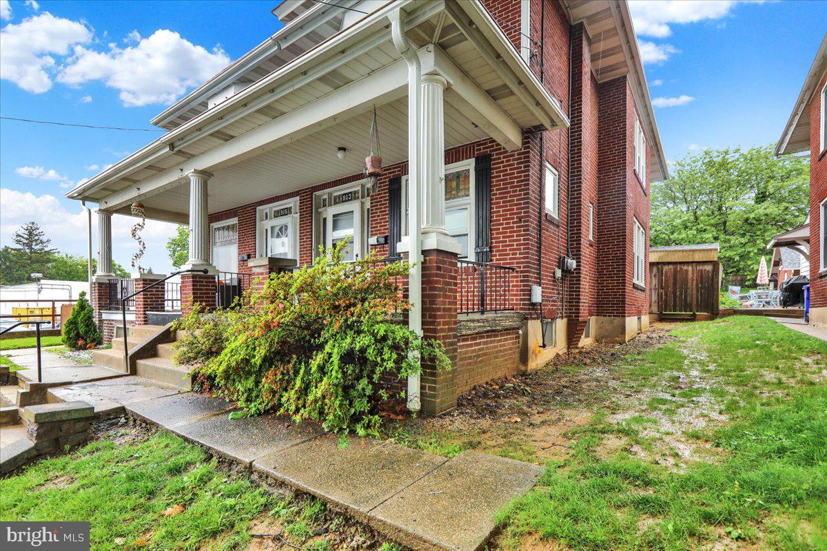 913 Gregg Avenue Reading, PA 19607 - Photo 3 of 18 Gallery Image 3