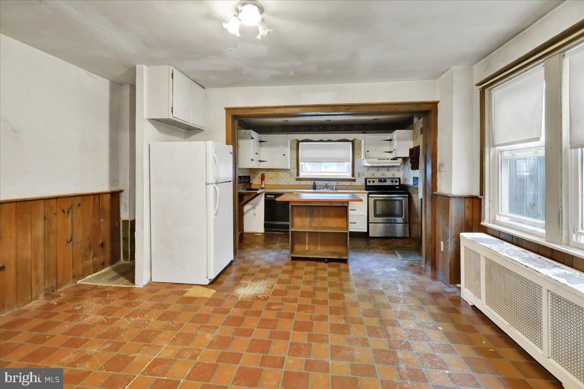 913 Gregg Avenue Reading, PA 19607 - Photo 9 of 18 Gallery Image 9
