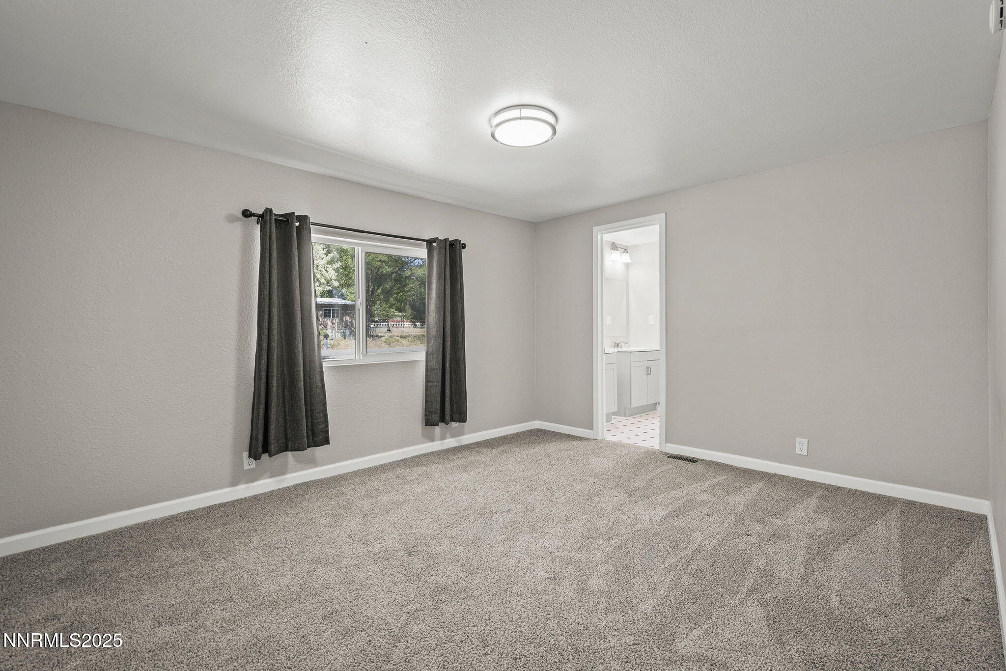 17820 Mockingbird Drive Reno, NV 89508 - Photo 11 of 21 11-web-or-mls-_DSC0586