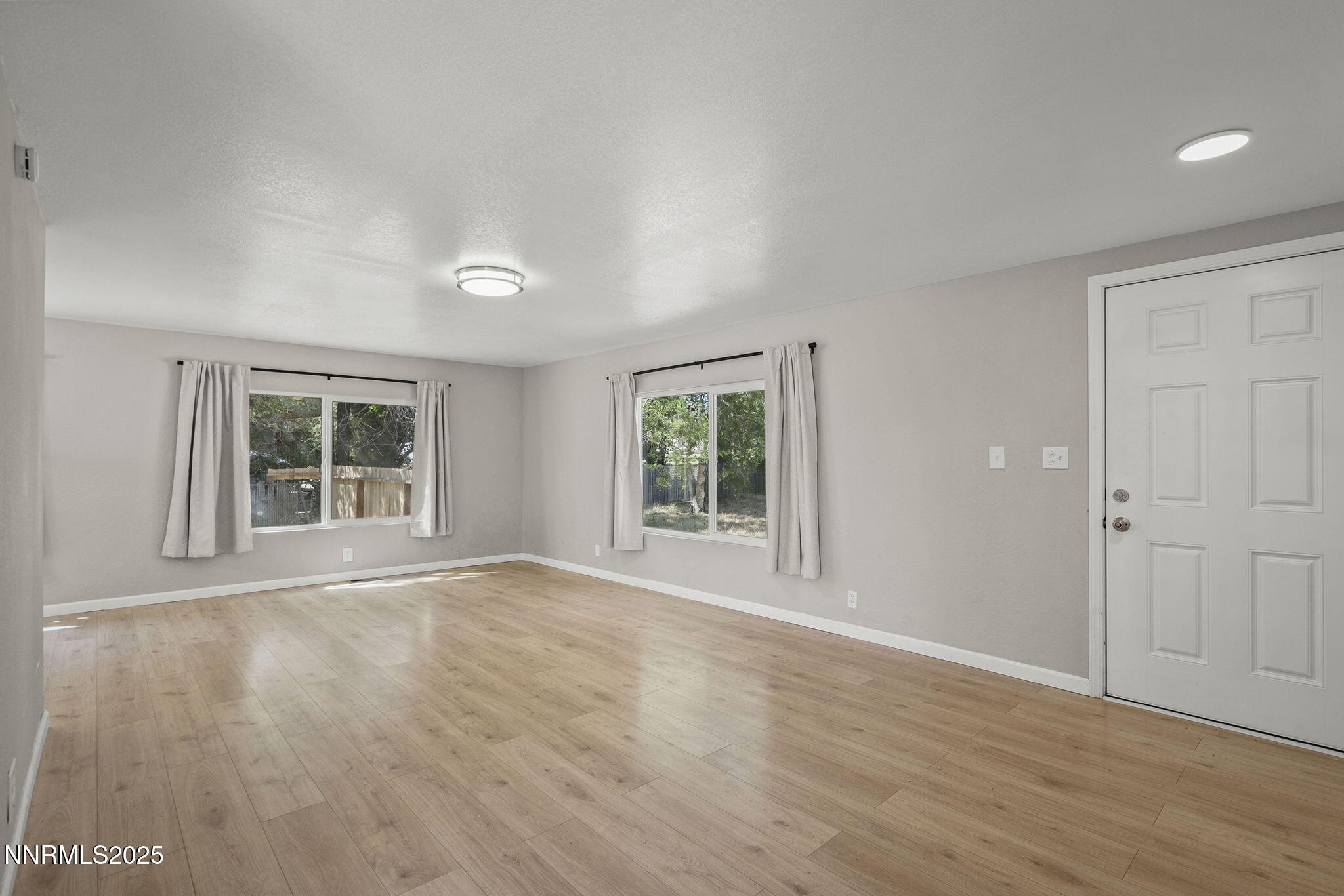 17820 Mockingbird Drive Reno, NV 89508 - Photo 4 of 21 4-web-or-mls-_DSC0531