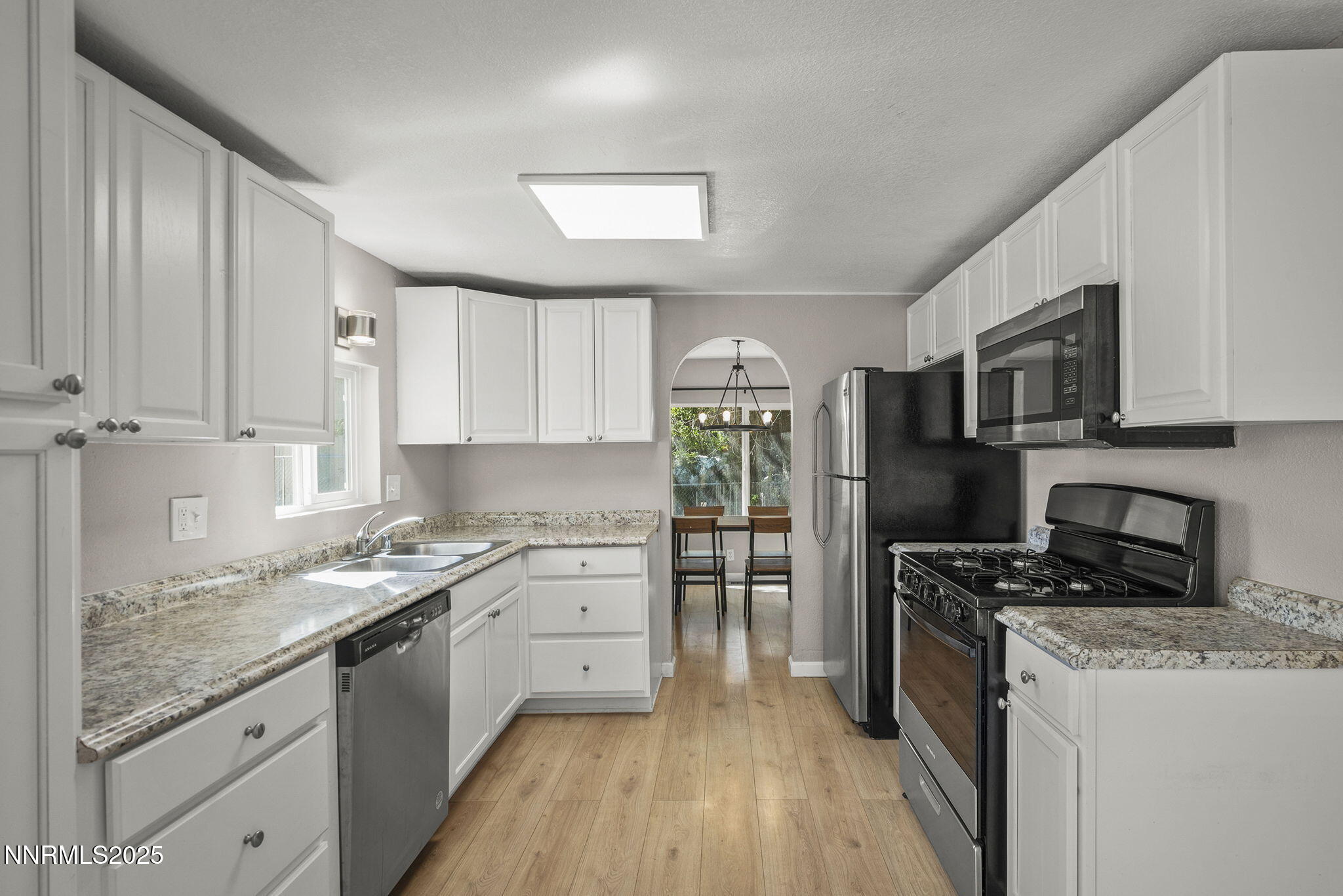 17820 Mockingbird Drive Reno, NV 89508 - Photo 7 of 21 7-web-or-mls-_DSC0556