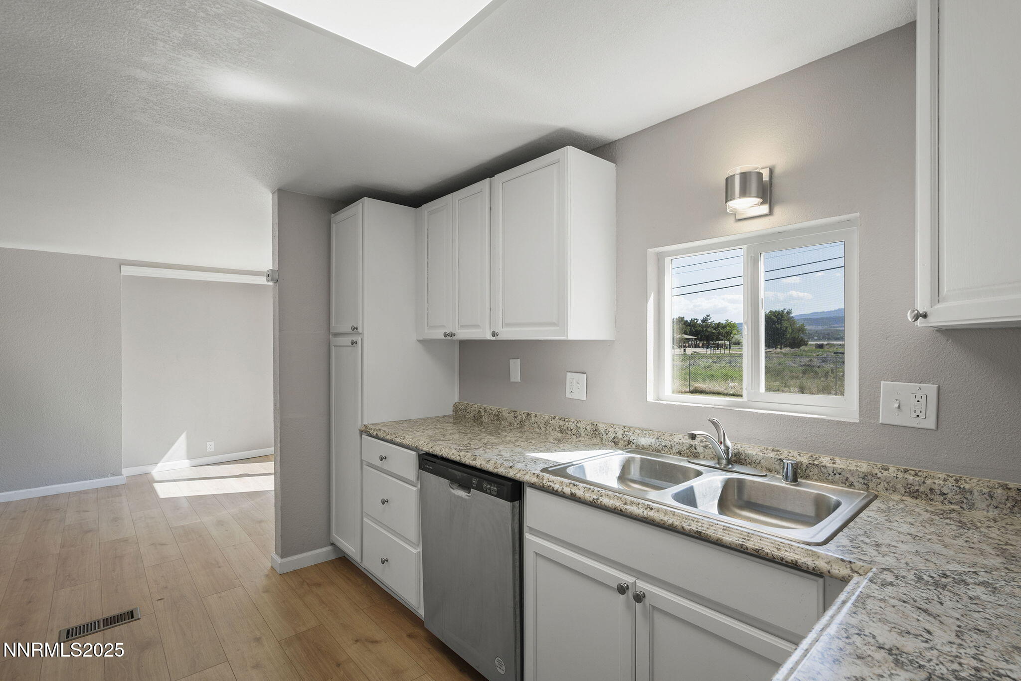 17820 Mockingbird Drive Reno, NV 89508 - Photo 8 of 21 8-web-or-mls-_DSC0551