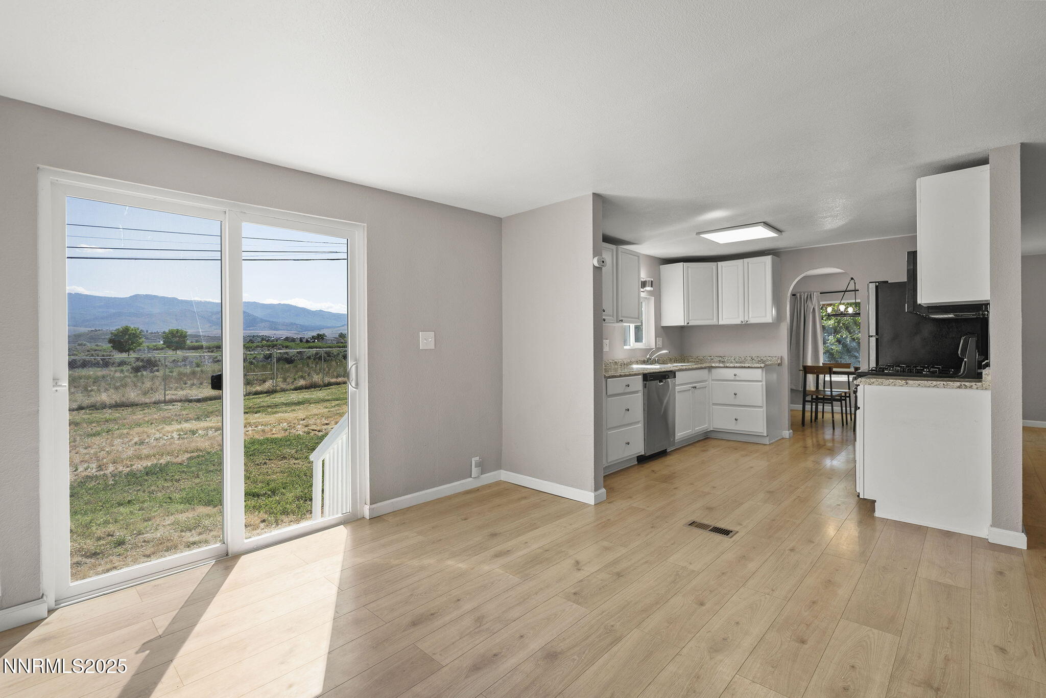 17820 Mockingbird Drive Reno, NV 89508 - Photo 9 of 21 9-web-or-mls-_DSC0576