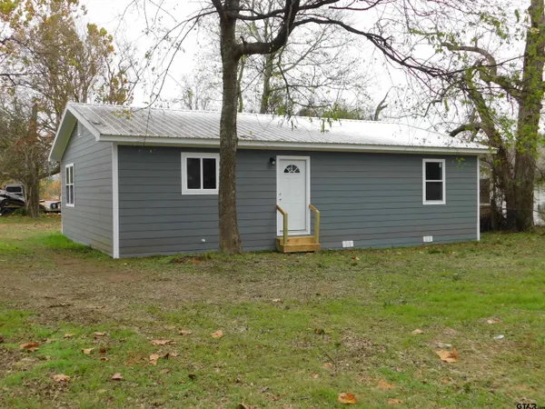 $130,000 | 304 Fisher Street, Alto, TX 75925