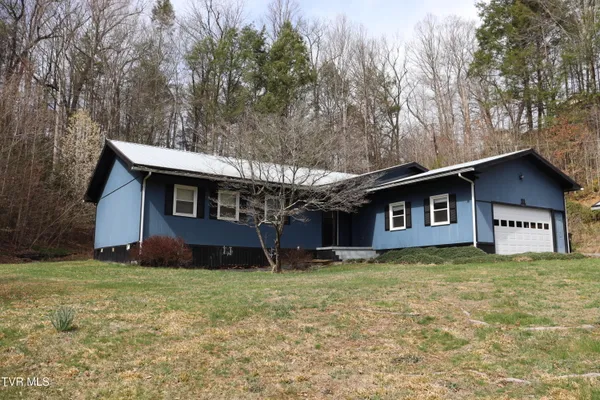 $219,900 | 111 Cold Springs Drive, Appalachia, VA 24216