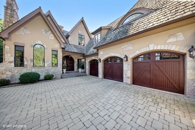 561 Walker Road Hinsdale, IL 60521 - Photo 39 of 41 a front view of a house with yard