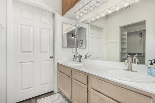 $2,295 | 220 North 22nd Place, Unit 1109, Mesa, AZ 85213