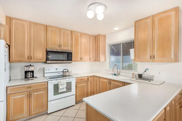 $2,295 | 220 North 22nd Place, Unit 1109, Mesa, AZ 85213
