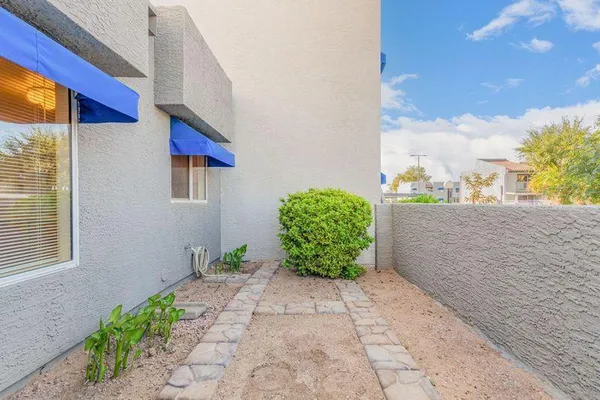 $2,295 | 220 North 22nd Place, Unit 1109, Mesa, AZ 85213