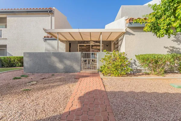 $2,295 | 220 North 22nd Place, Unit 1109, Mesa, AZ 85213
