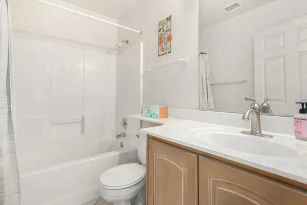 $2,295 | 220 North 22nd Place, Unit 1109, Mesa, AZ 85213