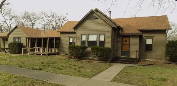 $175,000 | 101 West Walnut Street, Rich Hill, MO 64779