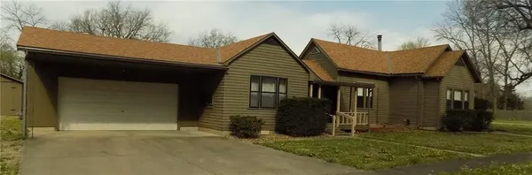$175,000 | 101 West Walnut Street, Rich Hill, MO 64779