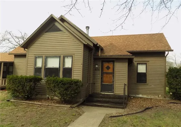 $175,000 | 101 West Walnut Street, Rich Hill, MO 64779