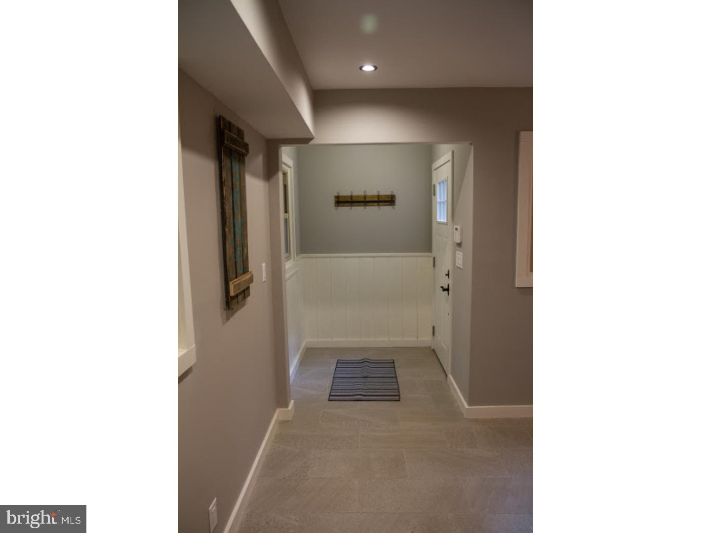 137 Pitman Downer Road Sewell, NJ 08080 - Photo 8 of 25 Foyer