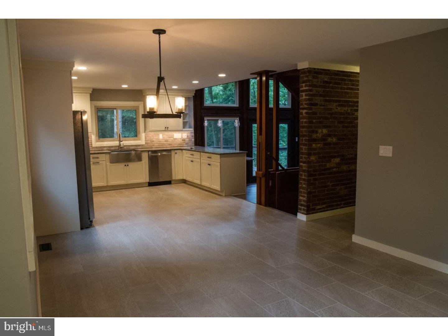 137 Pitman Downer Road Sewell, NJ 08080 - Photo 9 of 25 Dining Room