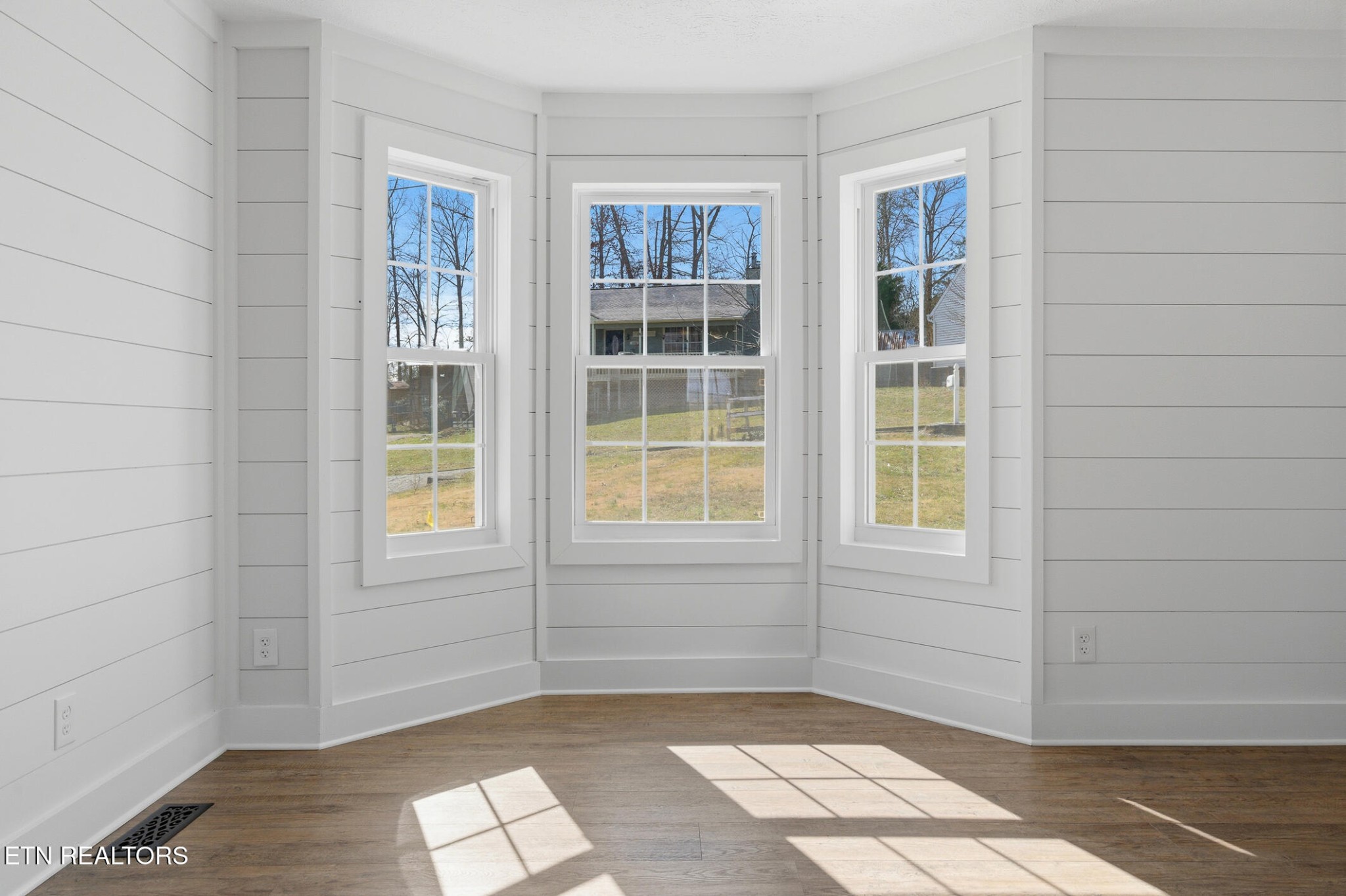 127 Pheasant Road Clinton, TN 37716 - Photo 16 of 54 Gallery Image 16