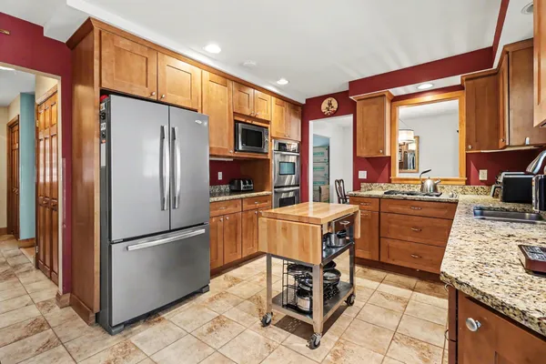 $575,000 | 1378 North Lendale Street, Ludington, MI 49431